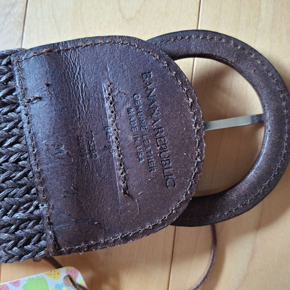 Banana Republic wide waistbelt - Picture 4 of 5